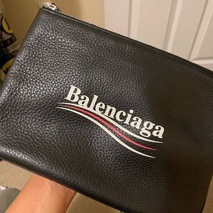 Balenciaga leather pouch😎
